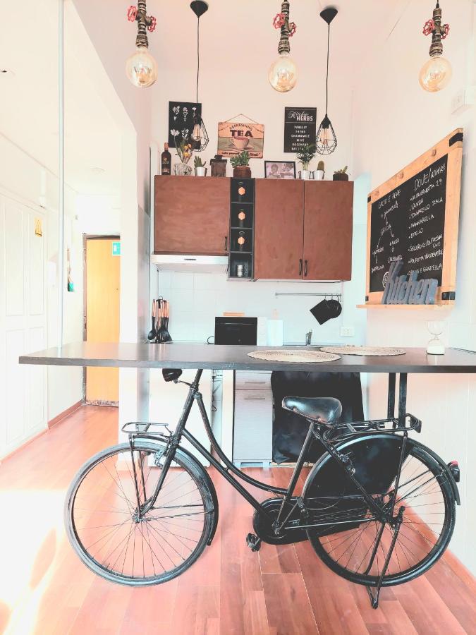 Trastevere In Bike - Con Wi-Fi E Ac Rzym Zewnętrze zdjęcie