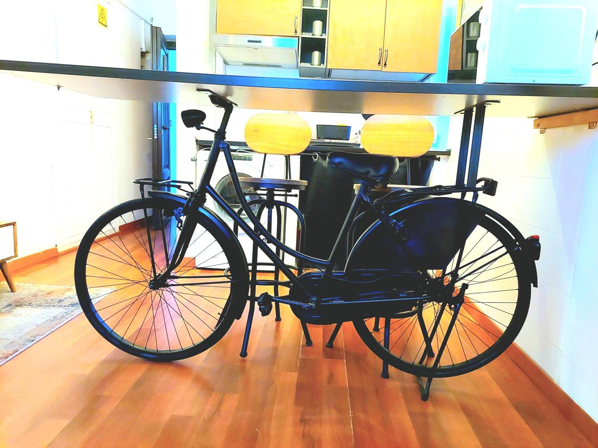 Trastevere In Bike - Con Wi-Fi E Ac Rzym Zewnętrze zdjęcie